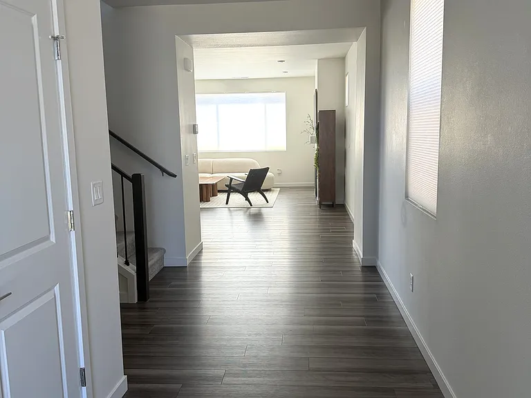 8912 48th Pl NE — Photo 5