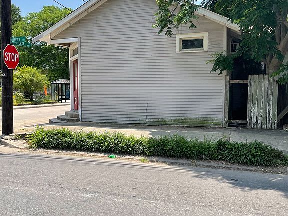 5th image of 500-502 S Pierce St