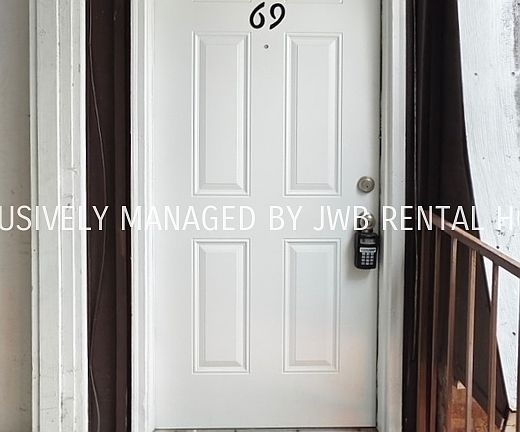 2nd image of 7201 Arlington Expy APT 69