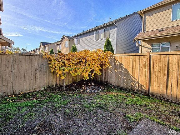 4th image of 3912 62nd Ave E