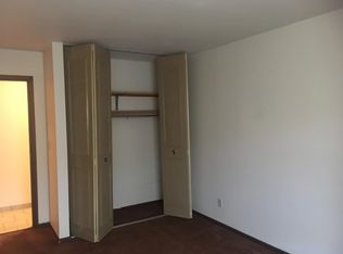 114 E Paradise Dr APT 202, West Bend, WI 53095