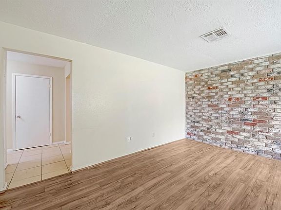 5th image of 6957 Chasewood Dr