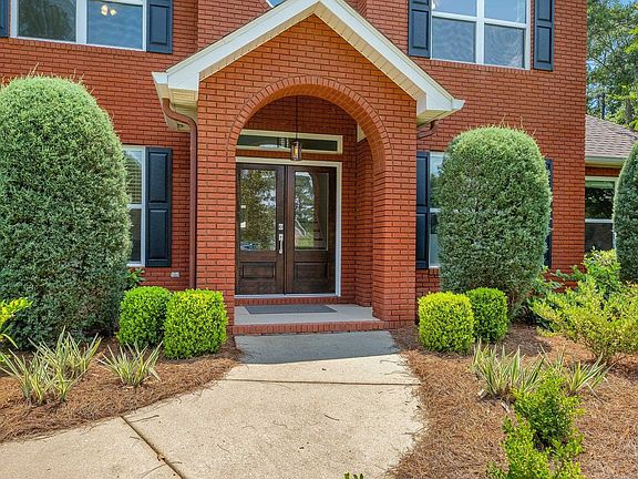 5th image of 2814 Royal Isle Dr