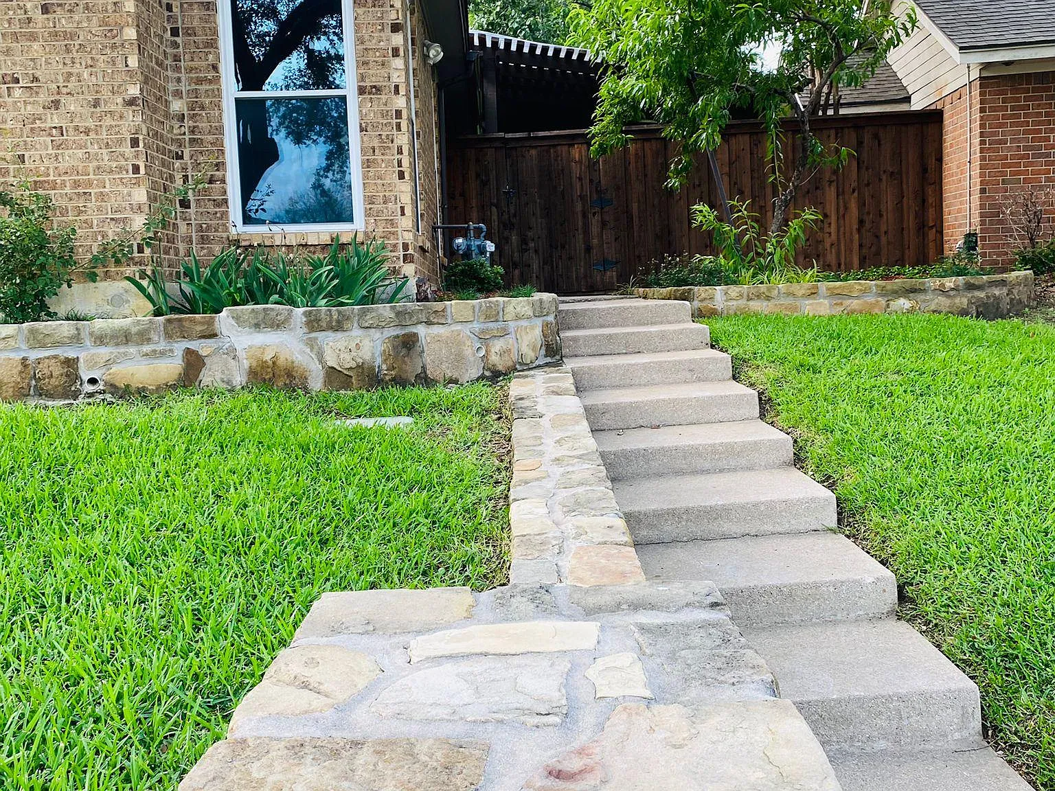 4005 La Costa Ct — Photo 3