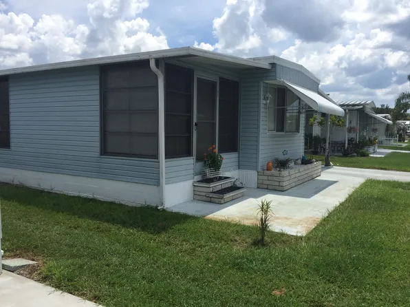 6409 Tahitian Dr, Bradenton, FL 34207