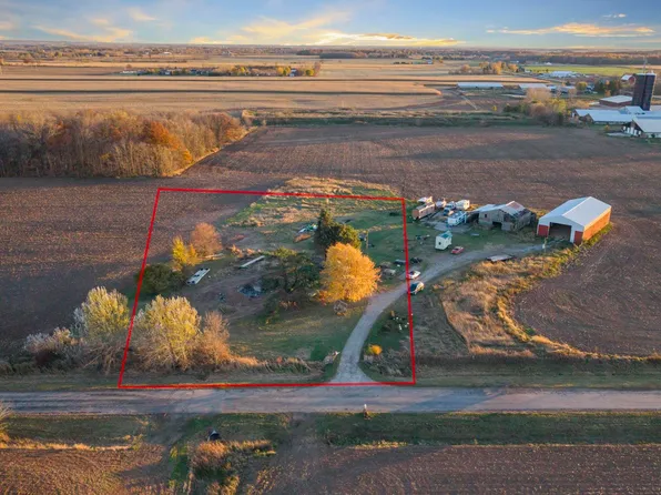 1320 Geneva Rd, De Pere, WI 54115