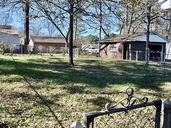 4th image of 724 Joryne Dr