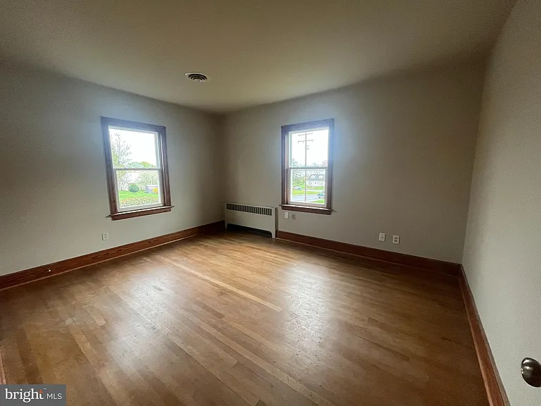 300 Harrison Ave — Photo 9