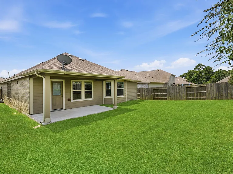 9327 Clearwater Bluff Ln — Photo 21