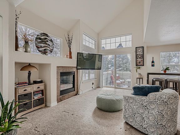 Light and Bright Living Room with Gas Fireplace
