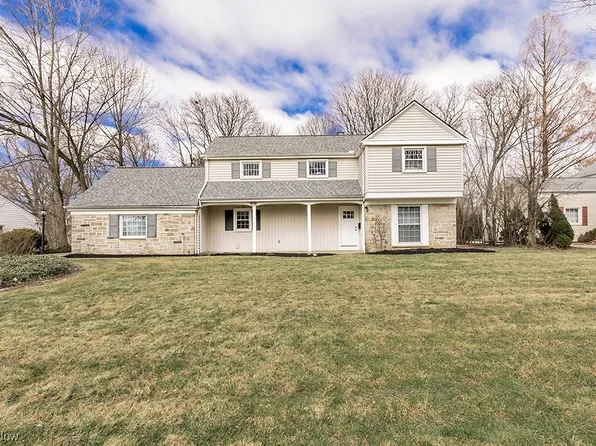 18211 Van Aken Blvd, Shaker Heights, OH 44122