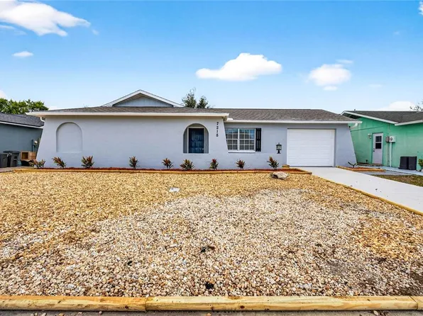 7218 Isle Dr, Port Richey, FL 34668