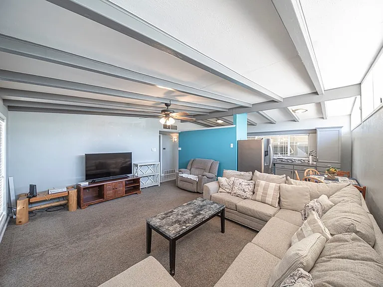 2901 Nabors Ln — Photo 10