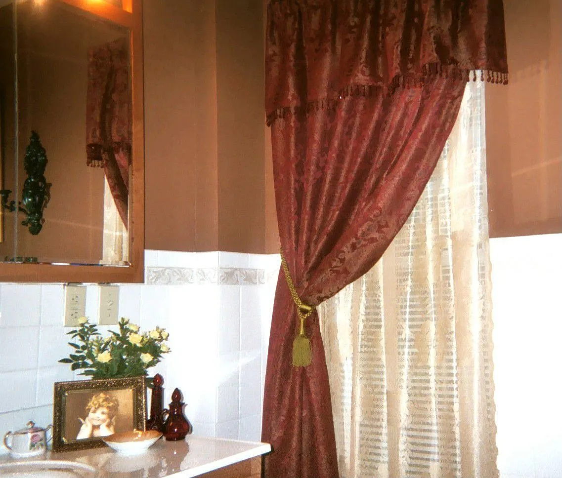 201 E Park Ave photo 1