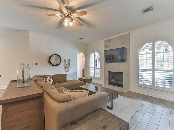 5th image of 14110 Amber Hollow Ct