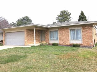 40350 Shakespeare Dr, Sterling Heights, MI 48313