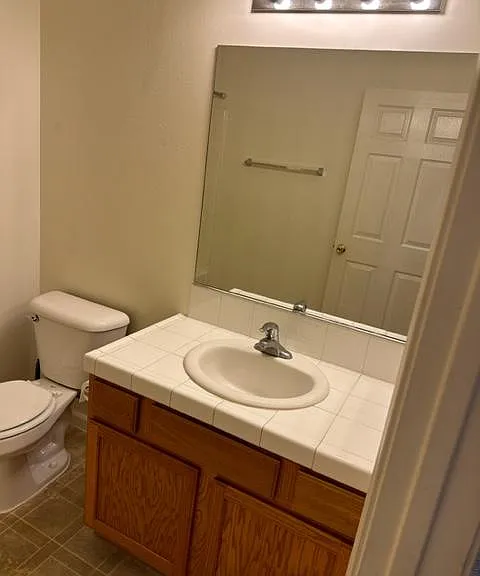 513 Yellow Meadow Ct #A — Photo 14