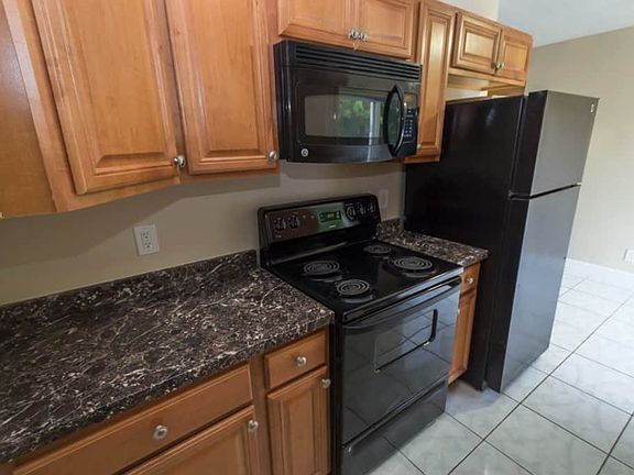 3rd image of 6367 SW 2nd St