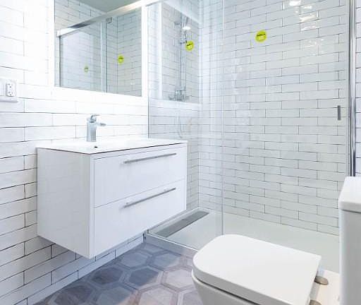 4th image of 1726 2nd Ave APT 8