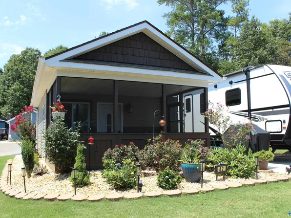 1727 Convict Camp Rd #42, Guntersville, AL 35976