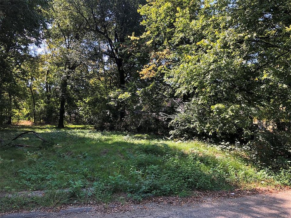 2nd image of 626 Hearon St Lot 3