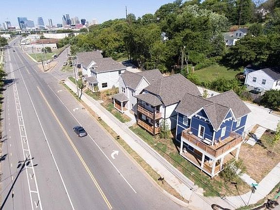 Aerial, see the Nashville skyline!