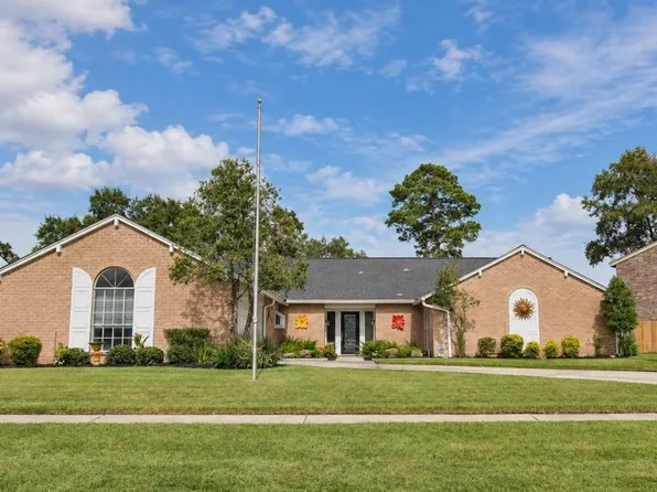 3119 Silver Springs Dr, La Porte, TX 77571