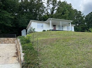 1102 Johnston Dr, Anniston, AL 36207