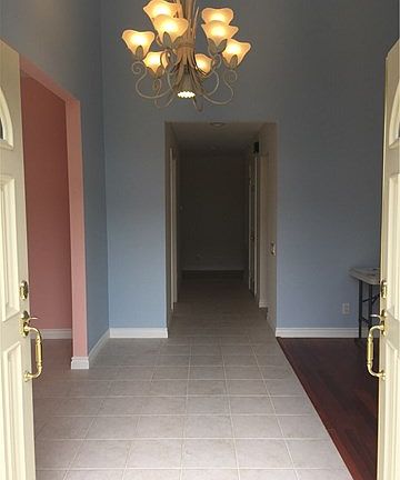 3rd image of 42 White Water Dr
