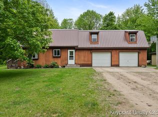 11248 S Trillium Rdg, Grant, MI 49327