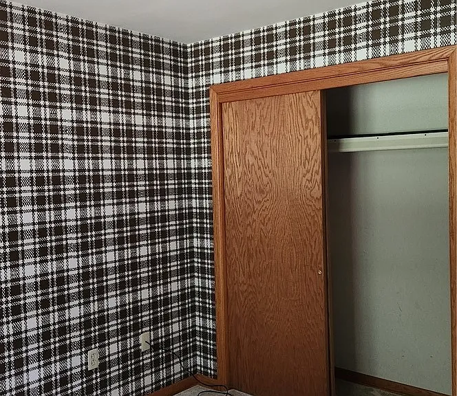 820 Reisenman Ave — Photo 23