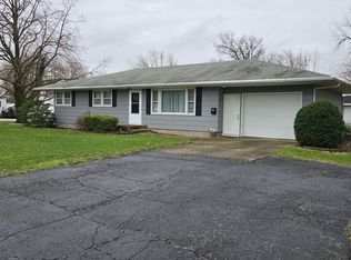 408 Emma St, Chenoa, IL 61726