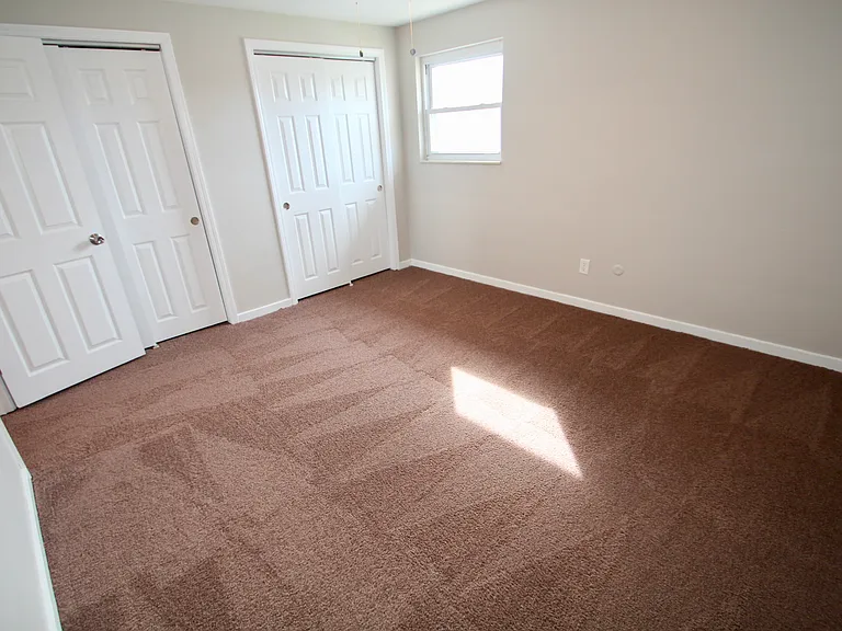 227 Parker St — Photo 9