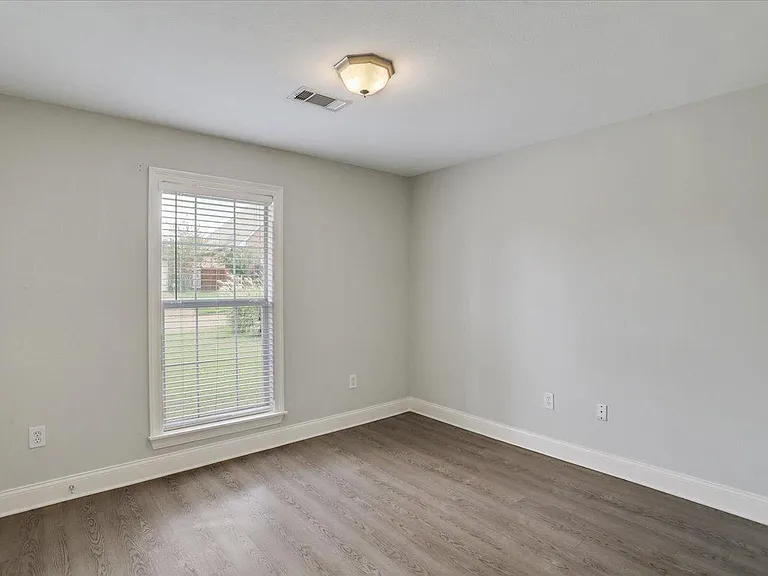 428 Wildberry Cir — Photo 9