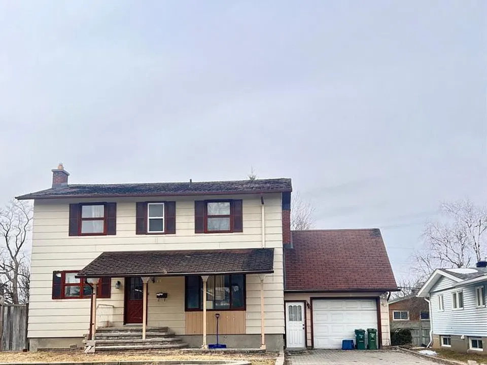 33 Sunnycrest Dr