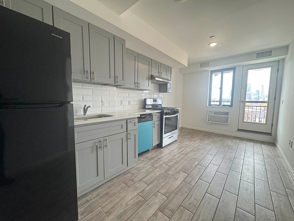 1st image of 25-28 Broadway #7A