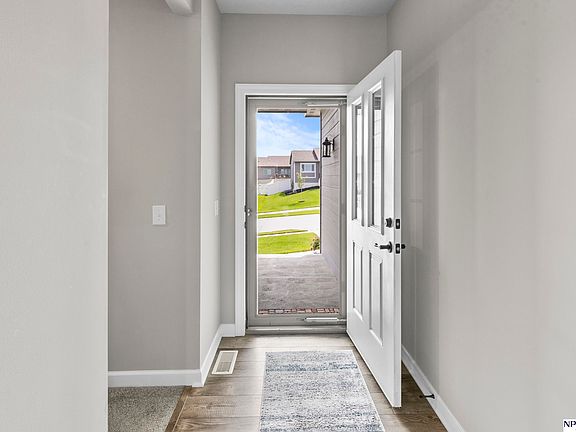 5th image of 9404 S 179th St