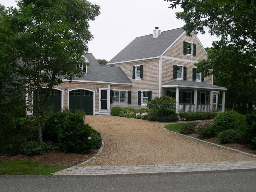 Front Drive Toward Dodgers Hole Rd