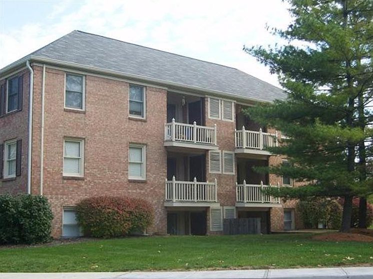 Chatham Village - 965 Building