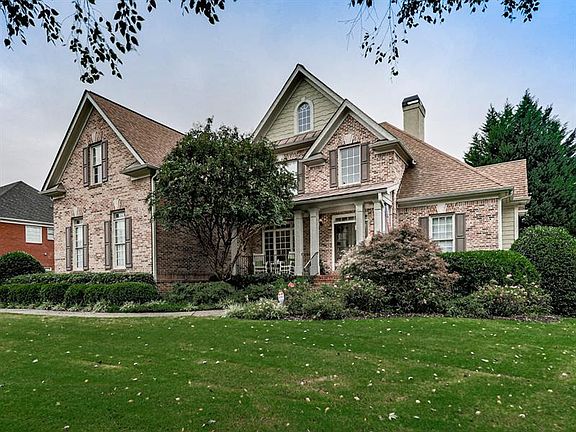 2nd image of 1056 Meadow Brook Dr