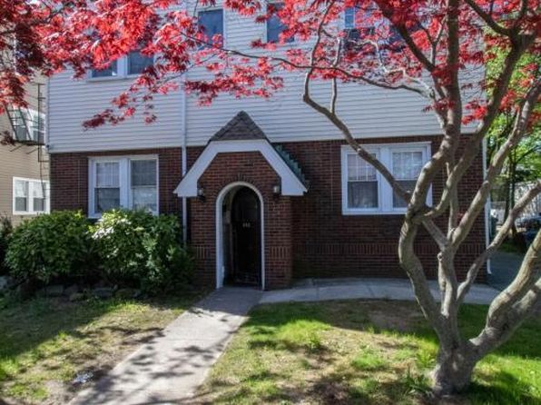 840 Seaman Ave E APT 2E