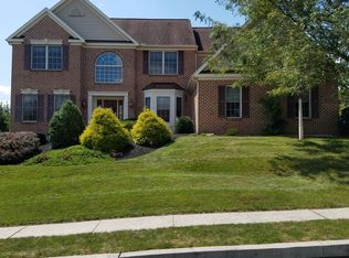 3384 Harwood Ln, Reading, PA 19608