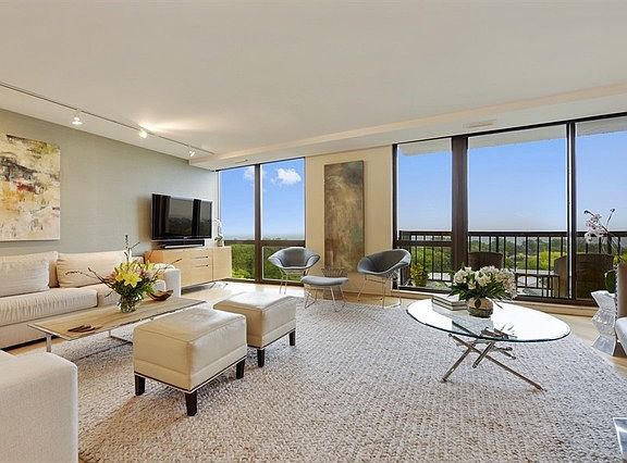 2nd image of 2314 N Lincoln Park W #11S-12S