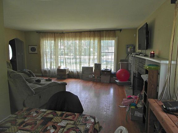 3rd image of 6213 Bethany Ln