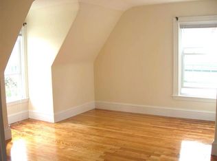 27 Hammond St #3A, Cambridge, MA 02138