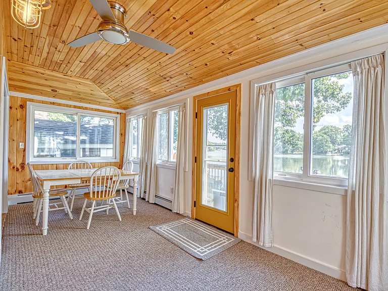 149 Lakeview Dr — Photo 12
