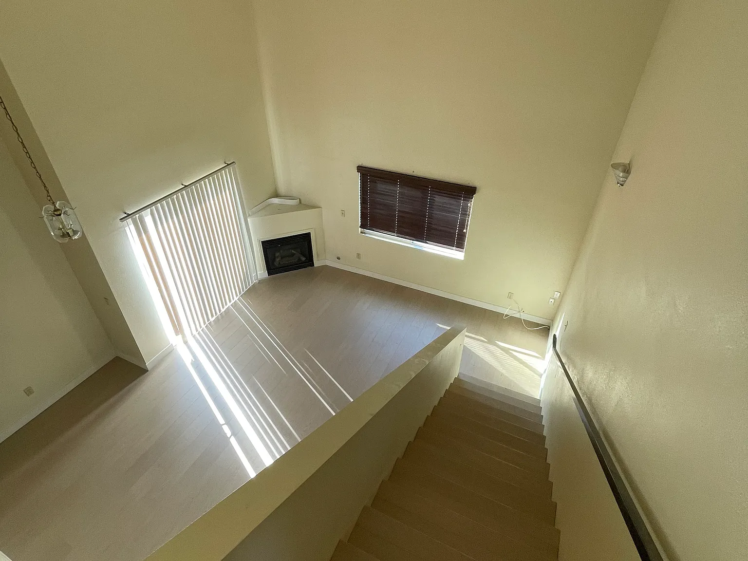 2 bed, 1150 sqft, $3,195 — Photo 1