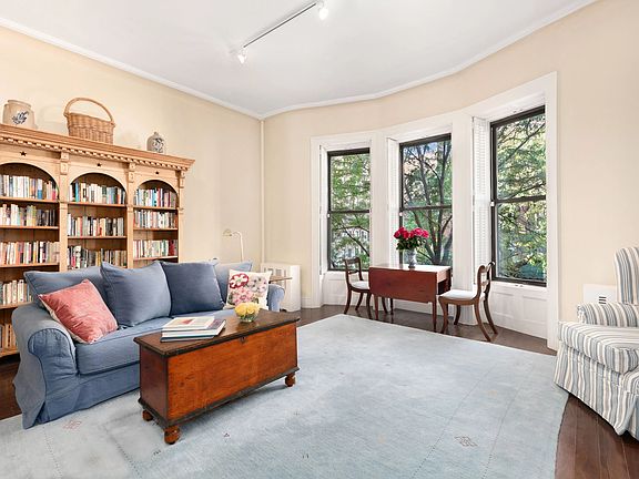 2nd image of 622 W End Ave #3EW