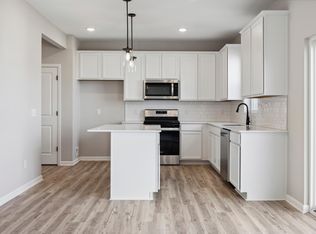 4873 Island Park Dr, Woodbury, MN 55129
