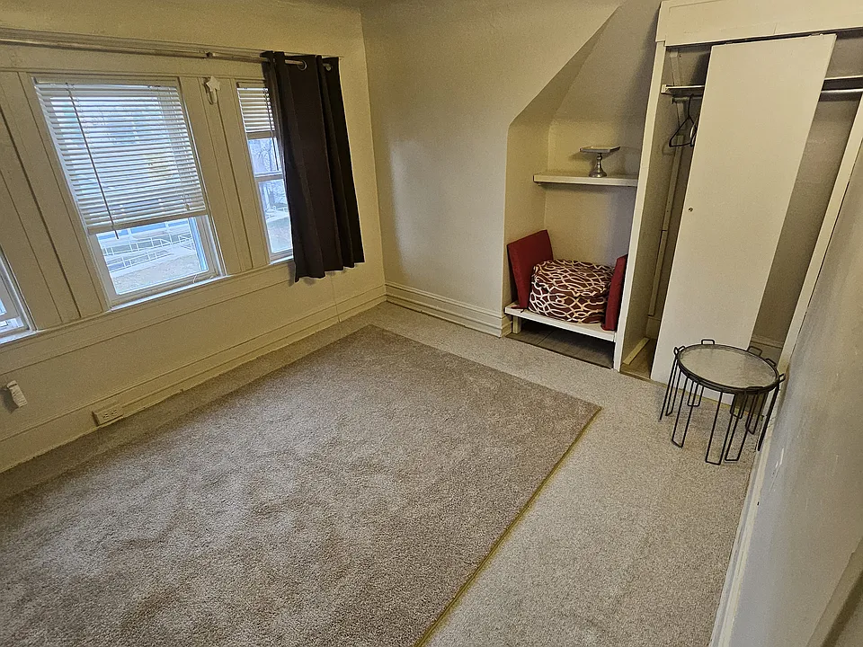 4006 Fernhill Ave #3